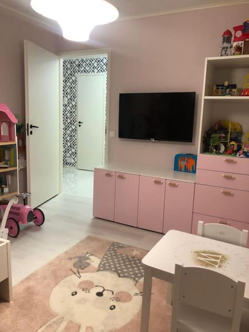Snowcrystal Home With Jacuzzi And Sauna روفانييمي المظهر الخارجي الصورة