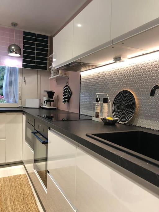 Snowcrystal Home With Jacuzzi And Sauna روفانييمي المظهر الخارجي الصورة